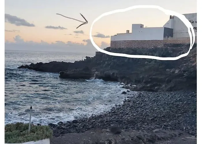 Casa Encima Del Mar, Parquing, 4 Patios, Idilico